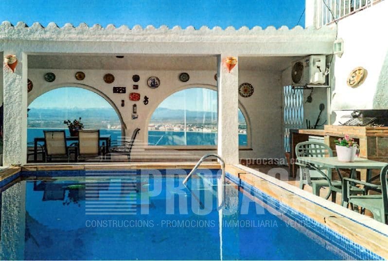 3 sypialnia Willa na sprzedaż w Roses z basenem garażem - 790 000 € (Ref: 8685137)