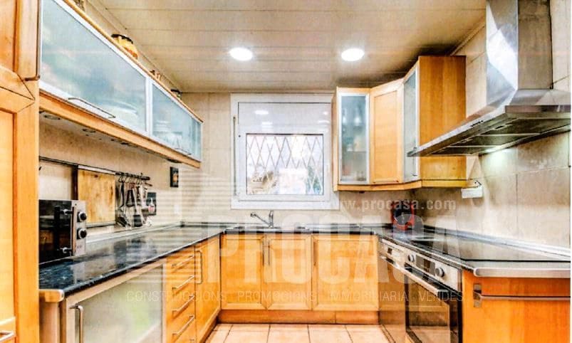 3 sypialnia Willa na sprzedaż w Roses z basenem garażem - 790 000 € (Ref: 8685137)