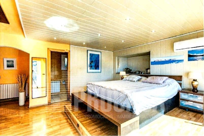 3 sypialnia Willa na sprzedaż w Roses z basenem garażem - 790 000 € (Ref: 8685137)