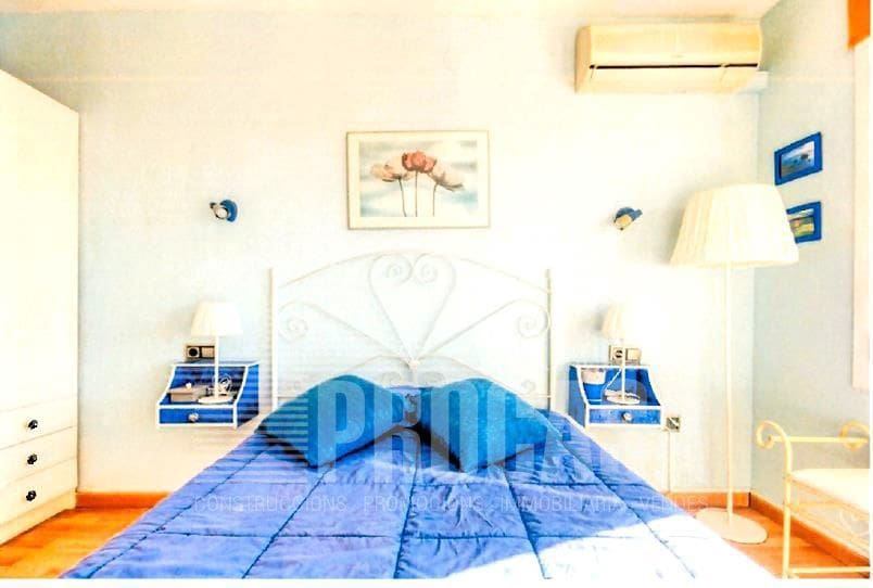 3 sypialnia Willa na sprzedaż w Roses z basenem garażem - 790 000 € (Ref: 8685137)