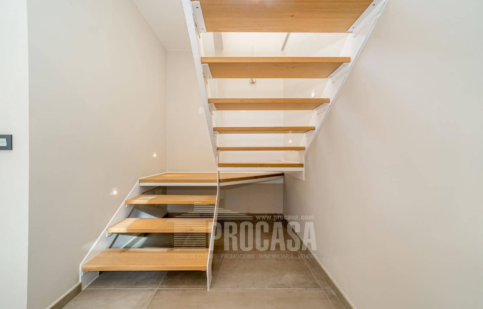 4 slaapkamer Villa te koop in Roses met zwembad garage - € 1.790.000 (Ref: 8686441)