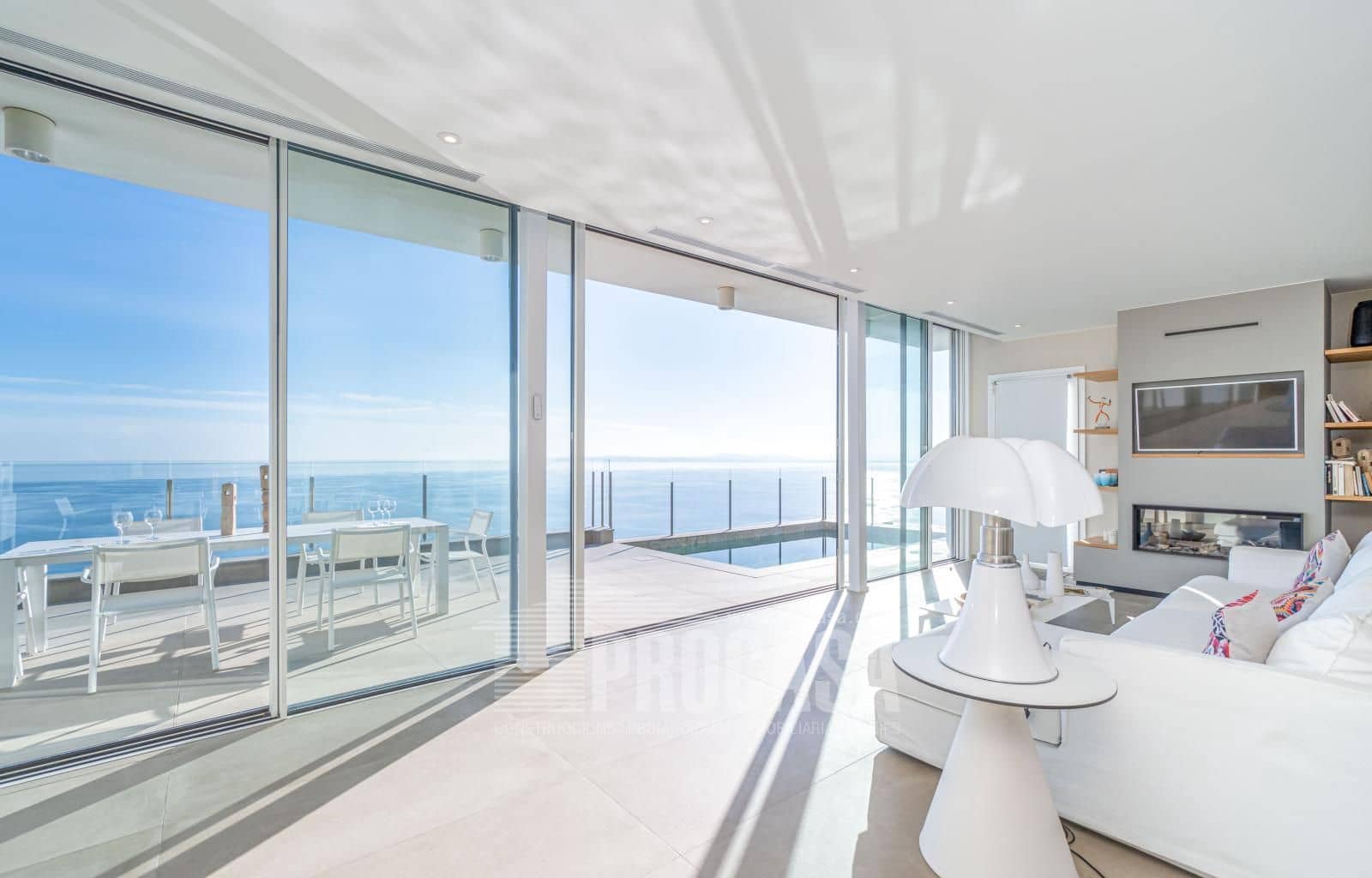 4 slaapkamer Villa te koop in Roses met zwembad garage - € 1.790.000 (Ref: 8686441)