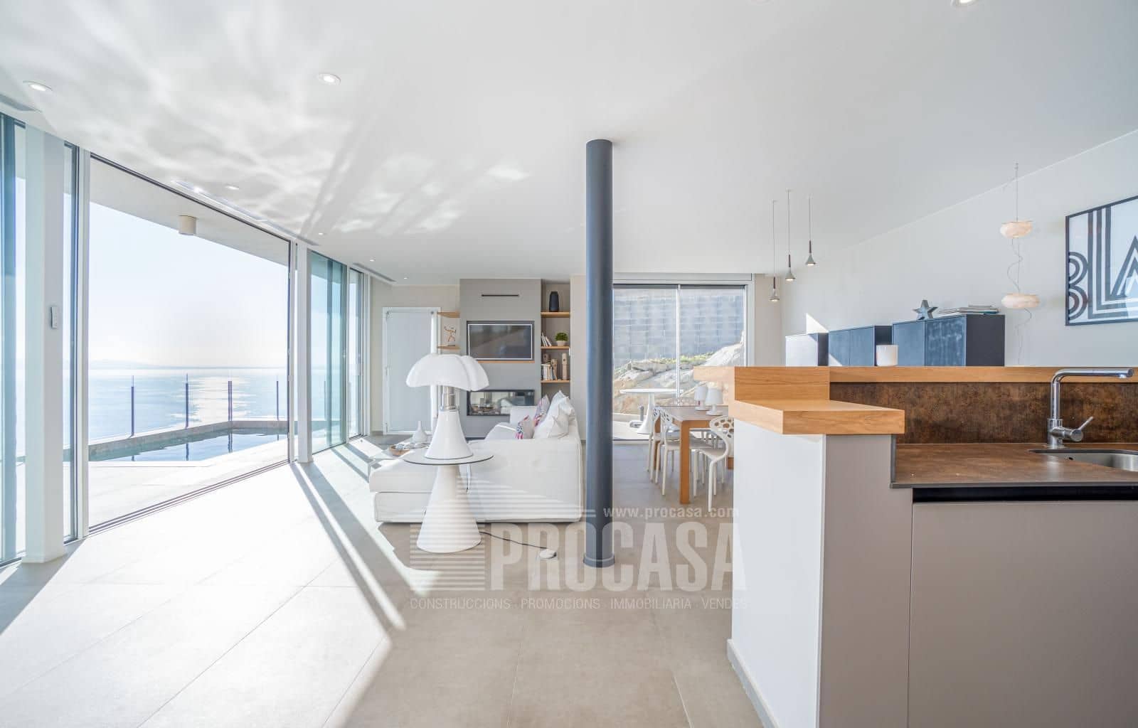 4 slaapkamer Villa te koop in Roses met zwembad garage - € 1.790.000 (Ref: 8686441)