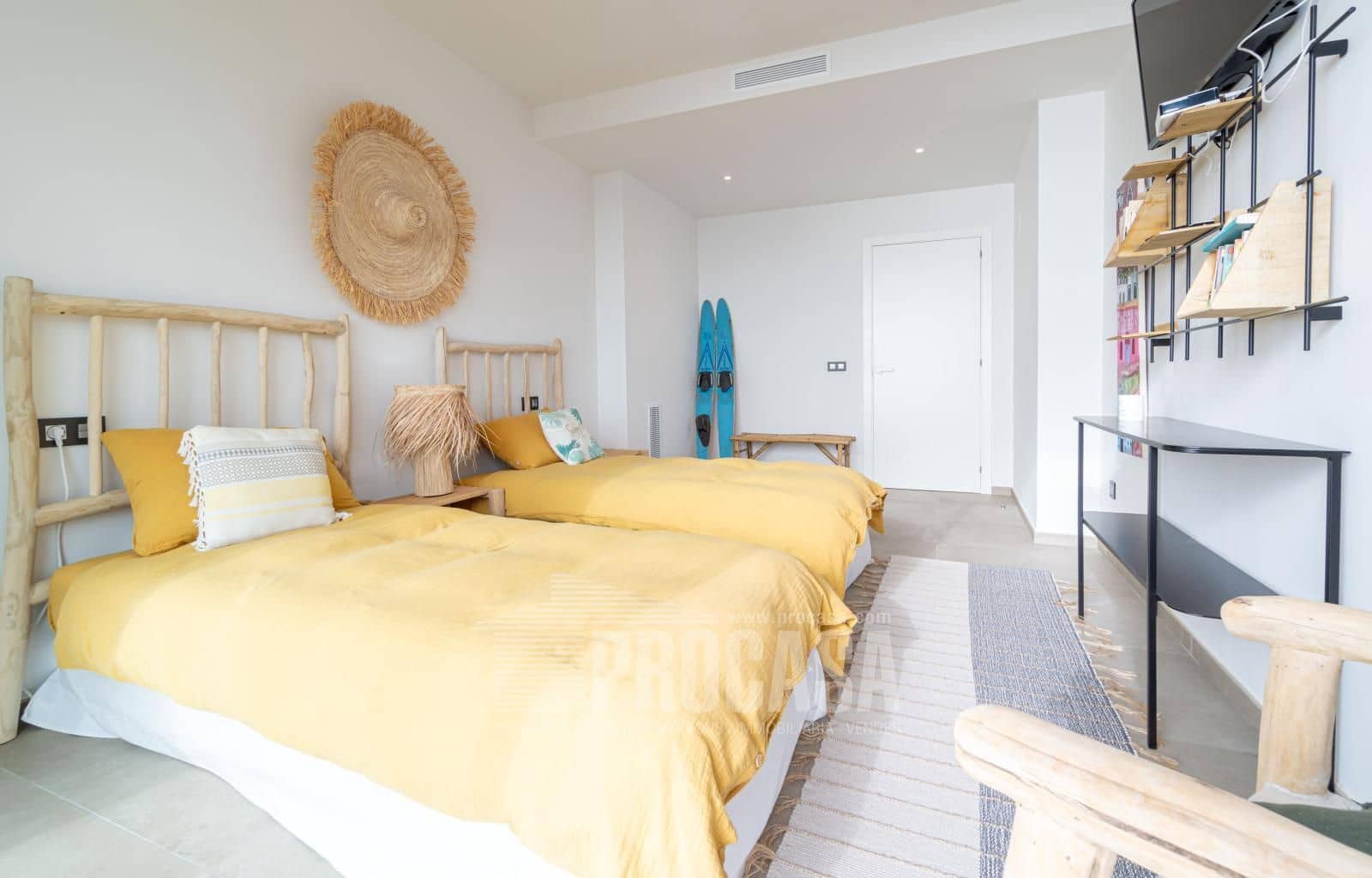 4 slaapkamer Villa te koop in Roses met zwembad garage - € 1.790.000 (Ref: 8686441)