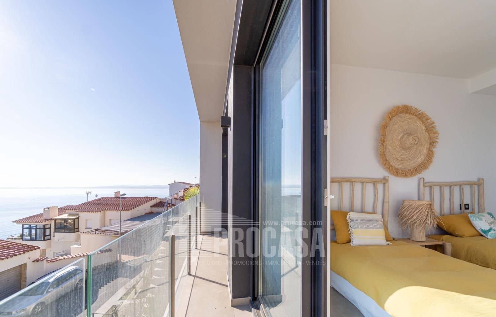 4 slaapkamer Villa te koop in Roses met zwembad garage - € 1.790.000 (Ref: 8686441)