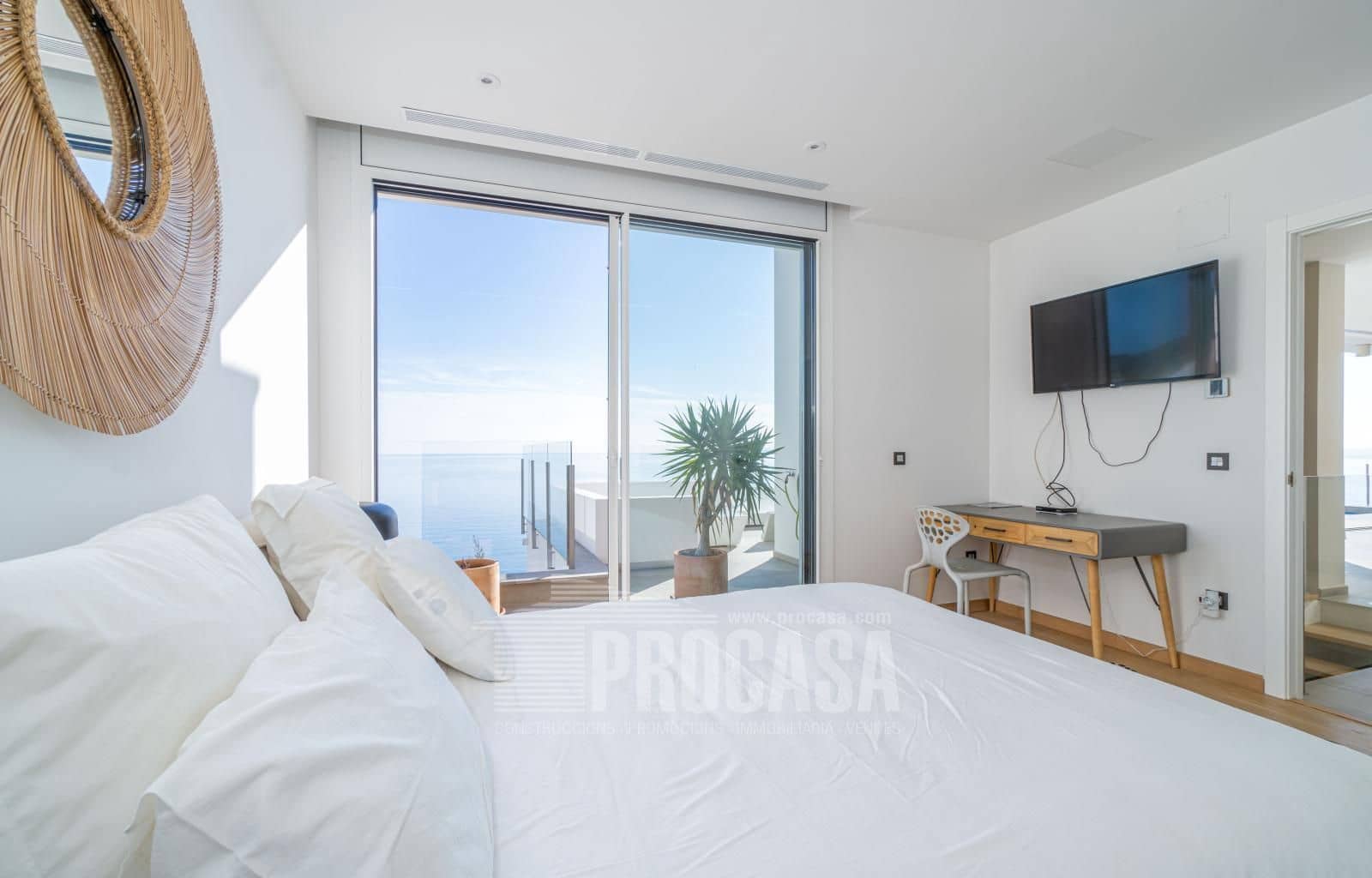 4 slaapkamer Villa te koop in Roses met zwembad garage - € 1.790.000 (Ref: 8686441)