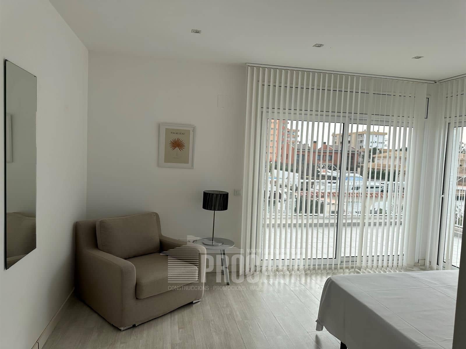 4 soveværelse Villa til salg i Santa Margarida med swimmingpool garage - € 875.000 (Ref: 8687985)