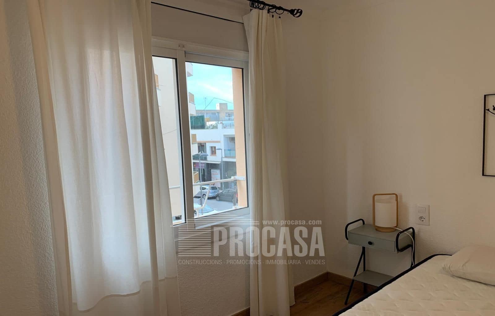 3 bedroom Flat for sale in Roses - € 234,000 (Ref: 8723089)