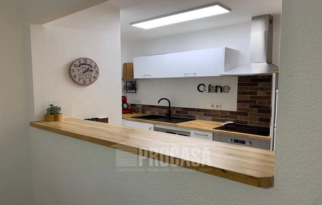 Piso de 3 habitaciones en Roses en venta - 234.000 € (Ref: 8723089)