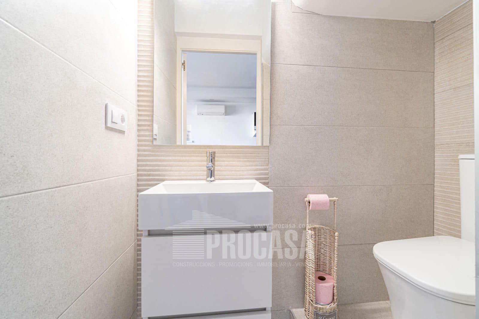 3 soveværelse Byhus til salg i Empuriabrava med garage - € 395.000 (Ref: 8766125)