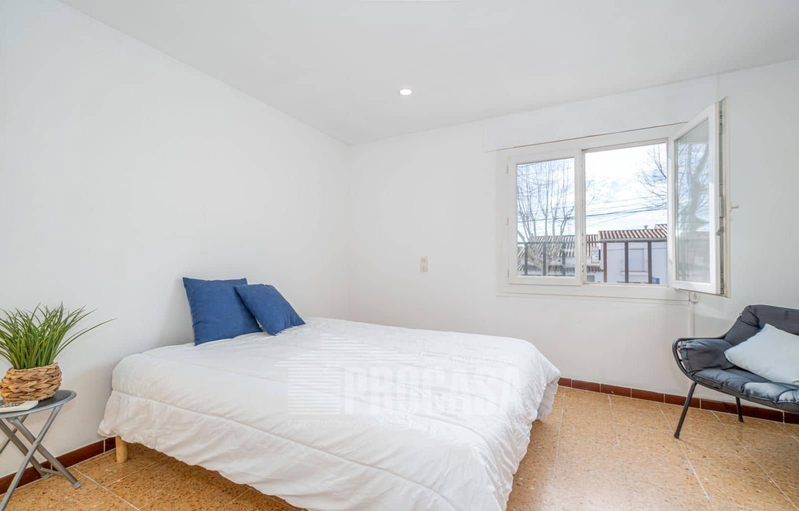 3 soveværelse Byhus til salg i Empuriabrava med garage - € 395.000 (Ref: 8766125)