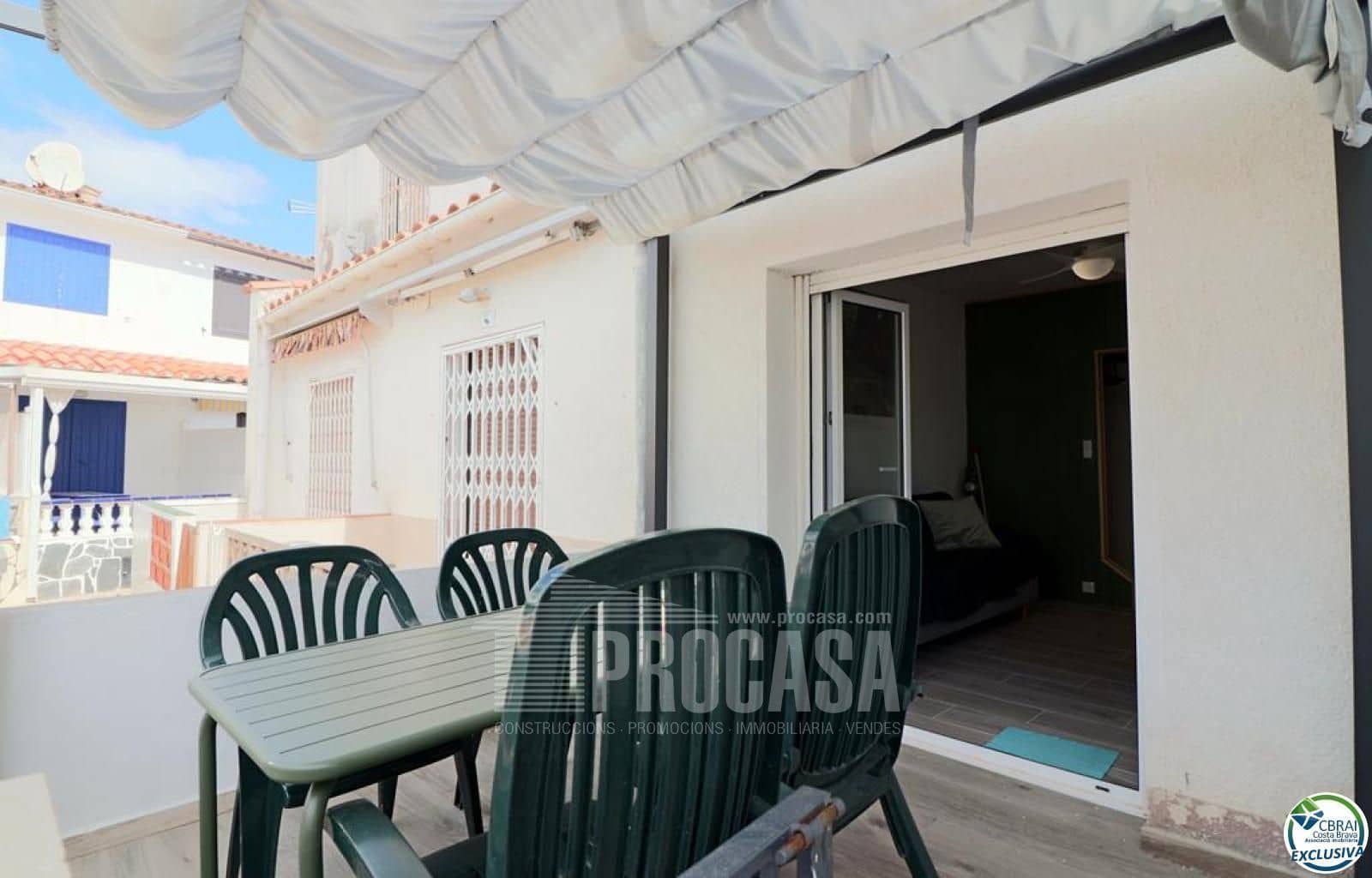 2 soverom Villa til salgs i Empuriabrava med garasje - € 142 000 (Ref: 8796743)