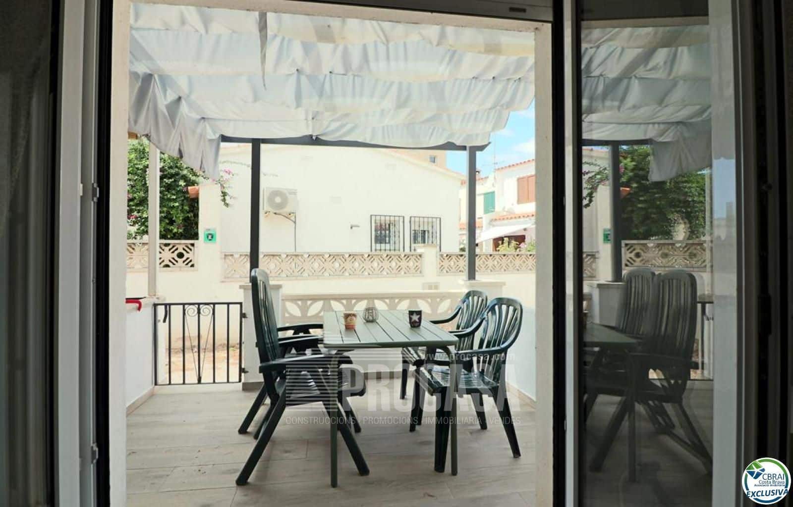 2 soverom Villa til salgs i Empuriabrava med garasje - € 142 000 (Ref: 8796743)