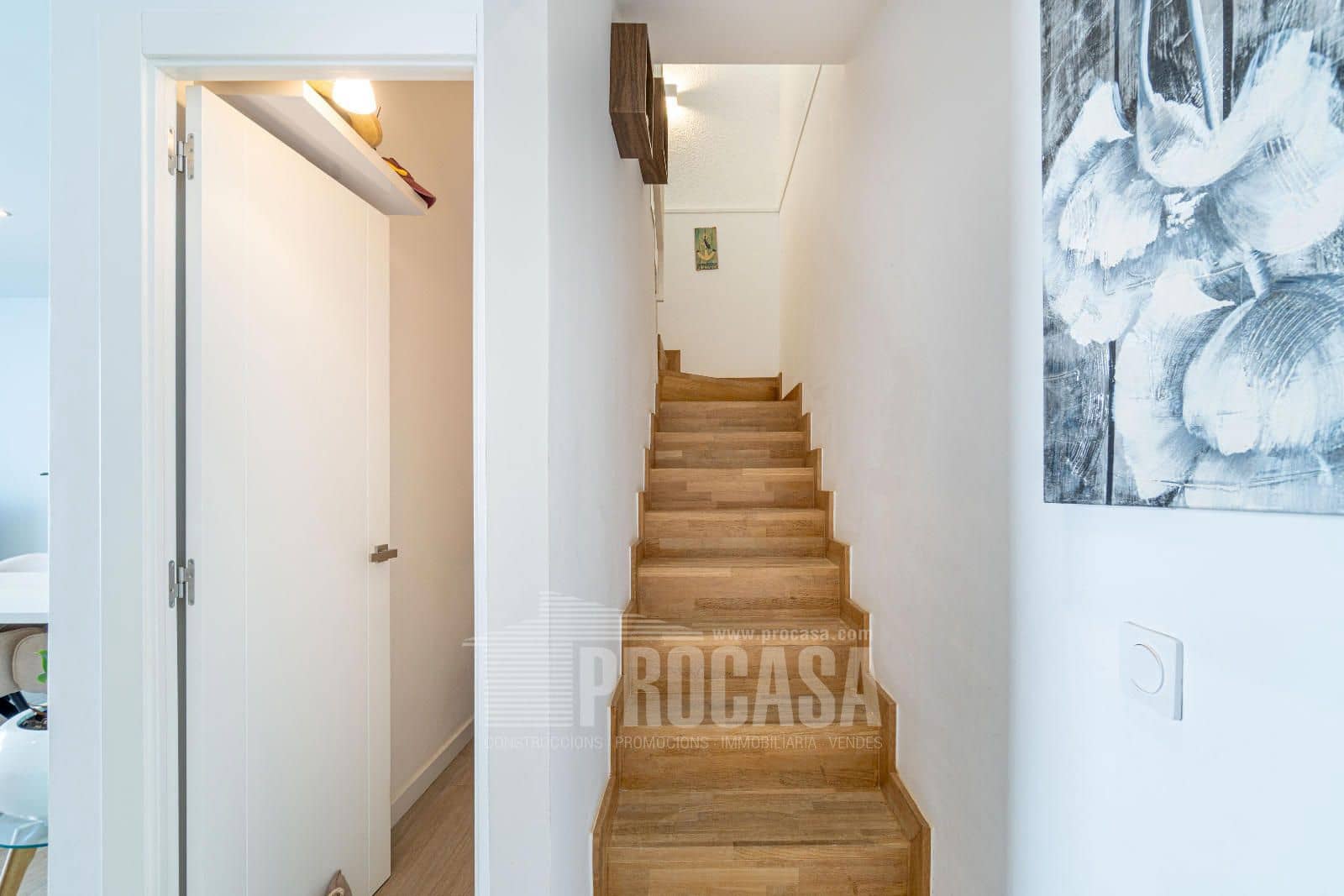 3 soveværelse Byhus til salg i Empuriabrava med garage - € 549.000 (Ref: 8823058)