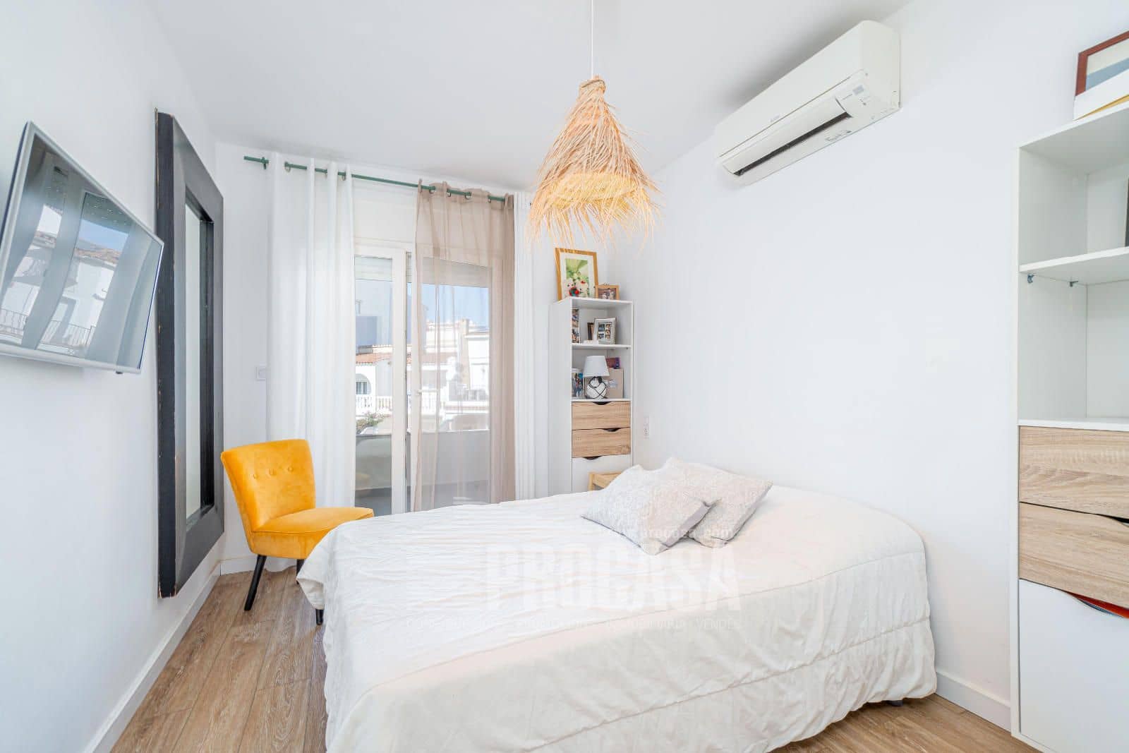 3 soveværelse Byhus til salg i Empuriabrava med garage - € 549.000 (Ref: 8823058)