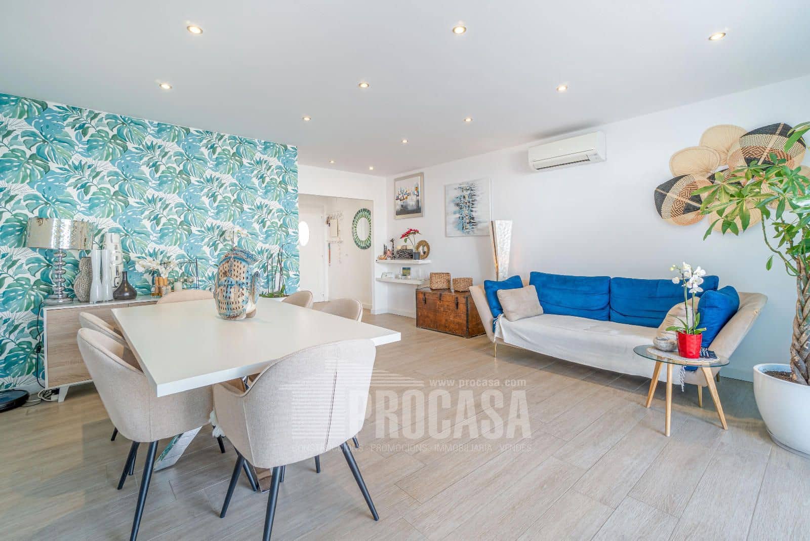 3 soveværelse Byhus til salg i Empuriabrava med garage - € 549.000 (Ref: 8823058)