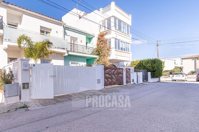 3 chambre Maison de Ville à vendre à Empuriabrava, Castelló d'Empúries avec garage - 549 000 € (Ref: 8823058)