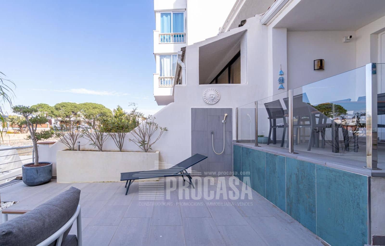 3 soveværelse Byhus til salg i Empuriabrava med garage - € 549.000 (Ref: 8823058)