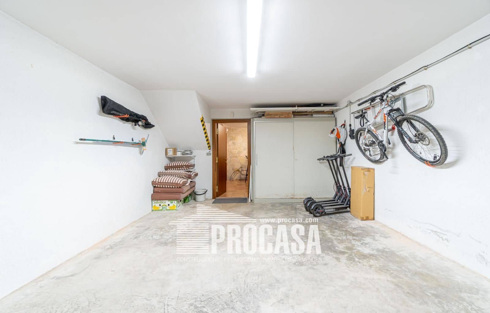 4 chambre Villa/Maison à vendre à Empuriabrava avec piscine garage - 699 000 € (Ref: 8857821)