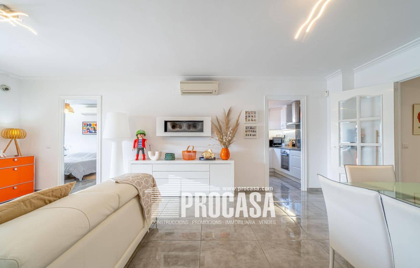 4 chambre Villa/Maison à vendre à Empuriabrava avec piscine garage - 699 000 € (Ref: 8857821)
