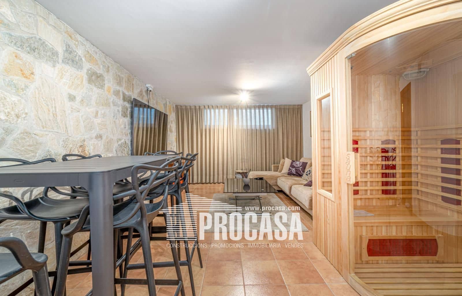 4 chambre Villa/Maison à vendre à Empuriabrava avec piscine garage - 699 000 € (Ref: 8857821)