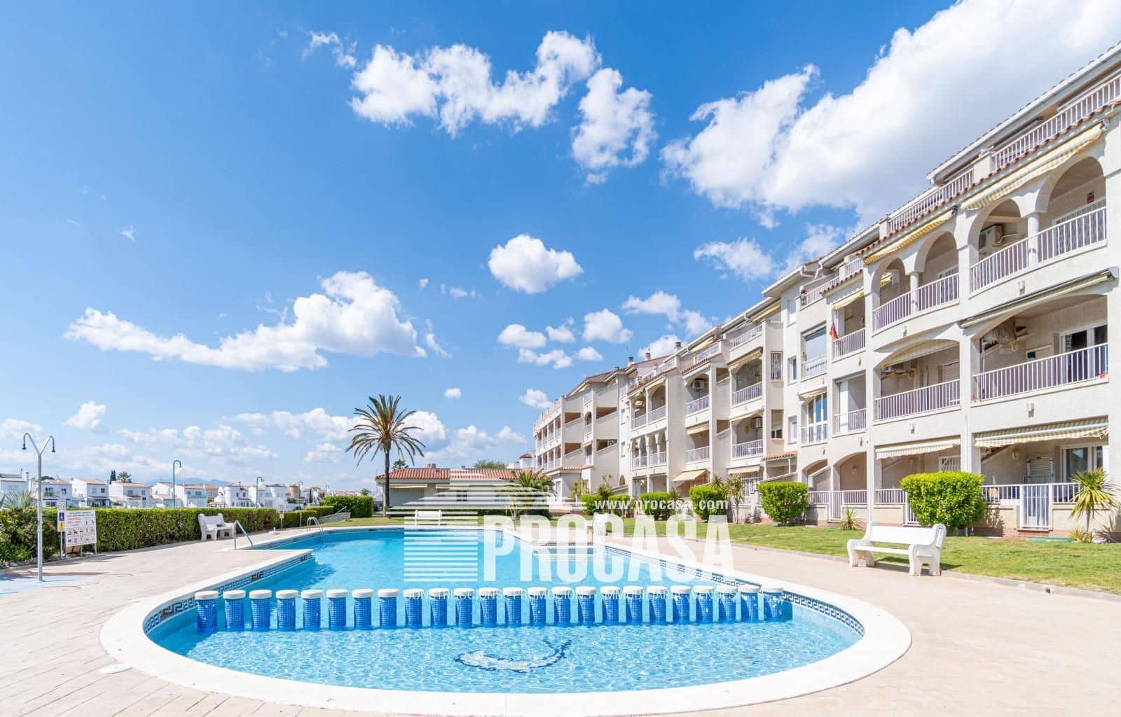 4 chambre Villa/Maison à vendre à Empuriabrava avec piscine garage - 699 000 € (Ref: 8857821)