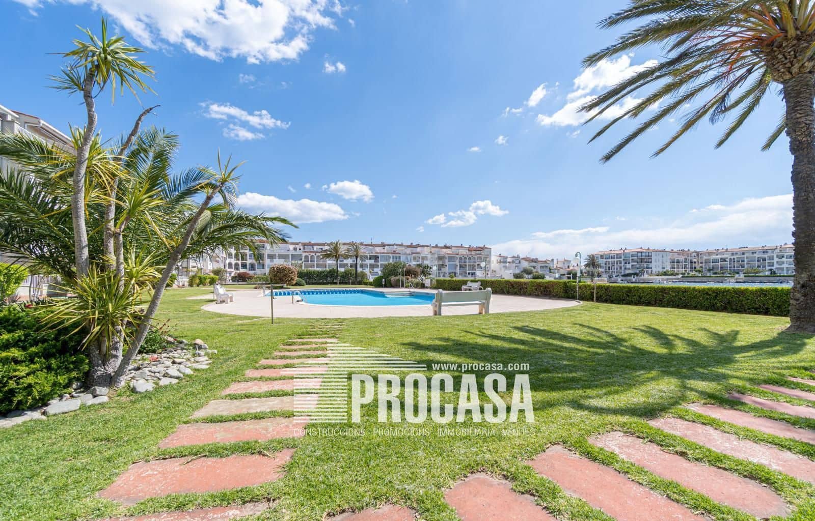 4 chambre Villa/Maison à vendre à Empuriabrava avec piscine garage - 699 000 € (Ref: 8857821)