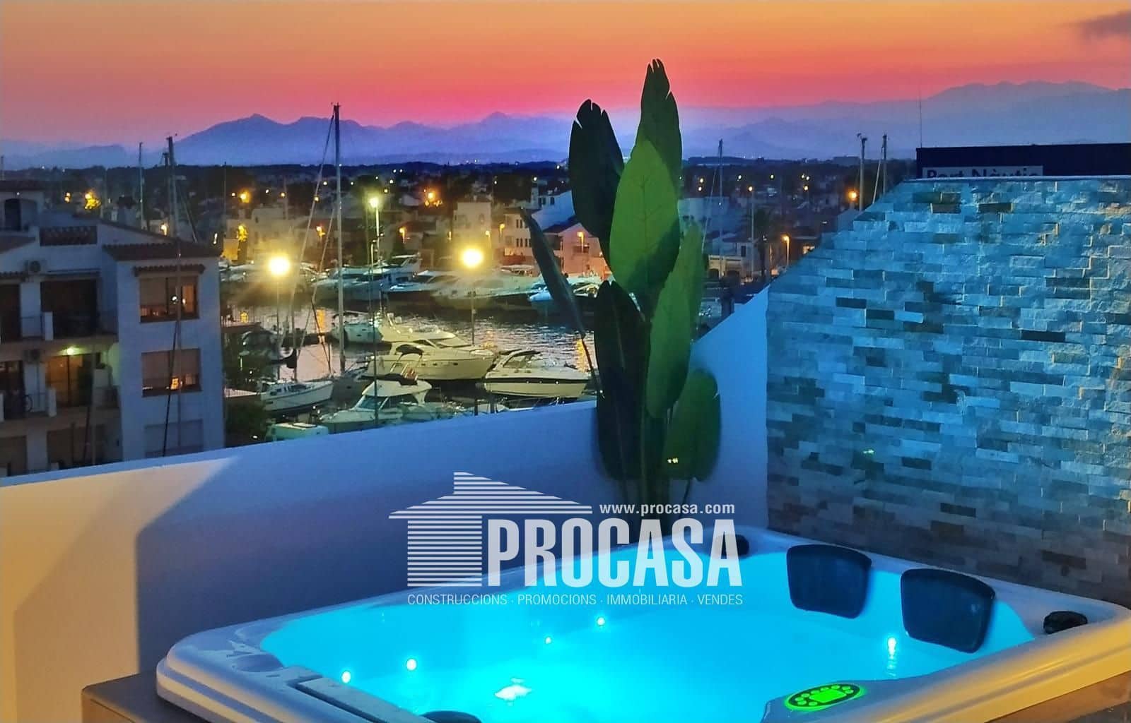 Flat te koop in Empuriabrava - € 250.000 (Ref: 8861583)