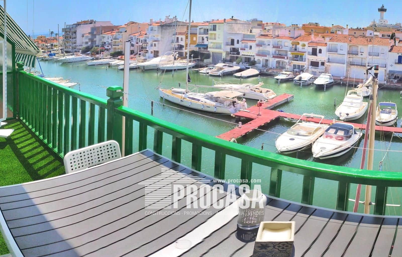 Flat te koop in Empuriabrava - € 250.000 (Ref: 8861583)