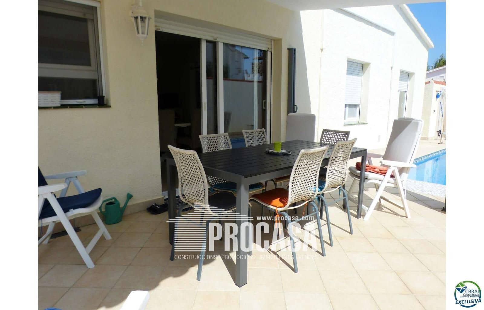 3 sypialnia Willa na sprzedaż w Empuriabrava z basenem - 490 000 € (Ref: 8873212)