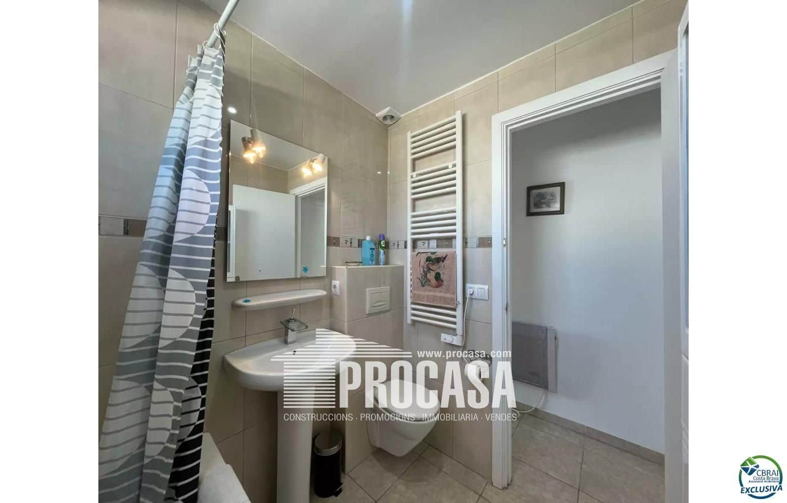 3 sypialnia Willa na sprzedaż w Empuriabrava z basenem - 490 000 € (Ref: 8873212)