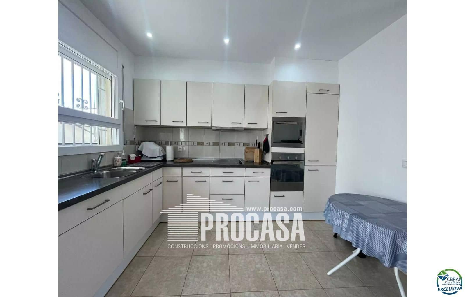 3 sypialnia Willa na sprzedaż w Empuriabrava z basenem - 490 000 € (Ref: 8873212)