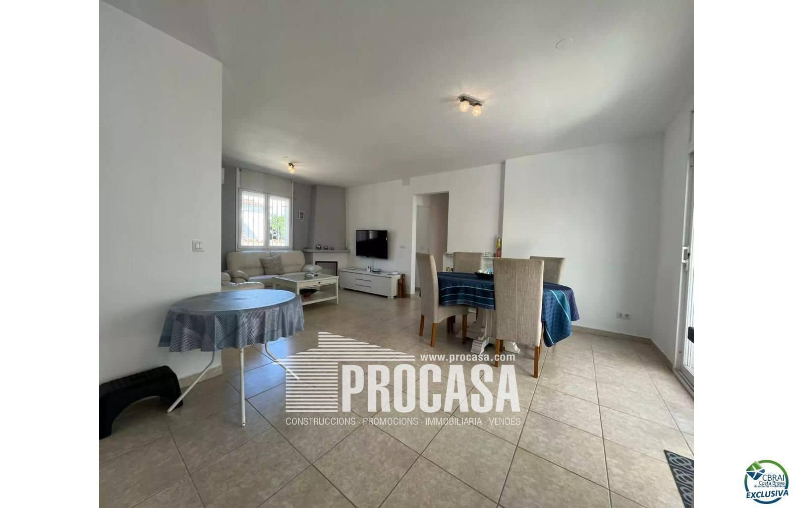 3 sypialnia Willa na sprzedaż w Empuriabrava z basenem - 490 000 € (Ref: 8873212)