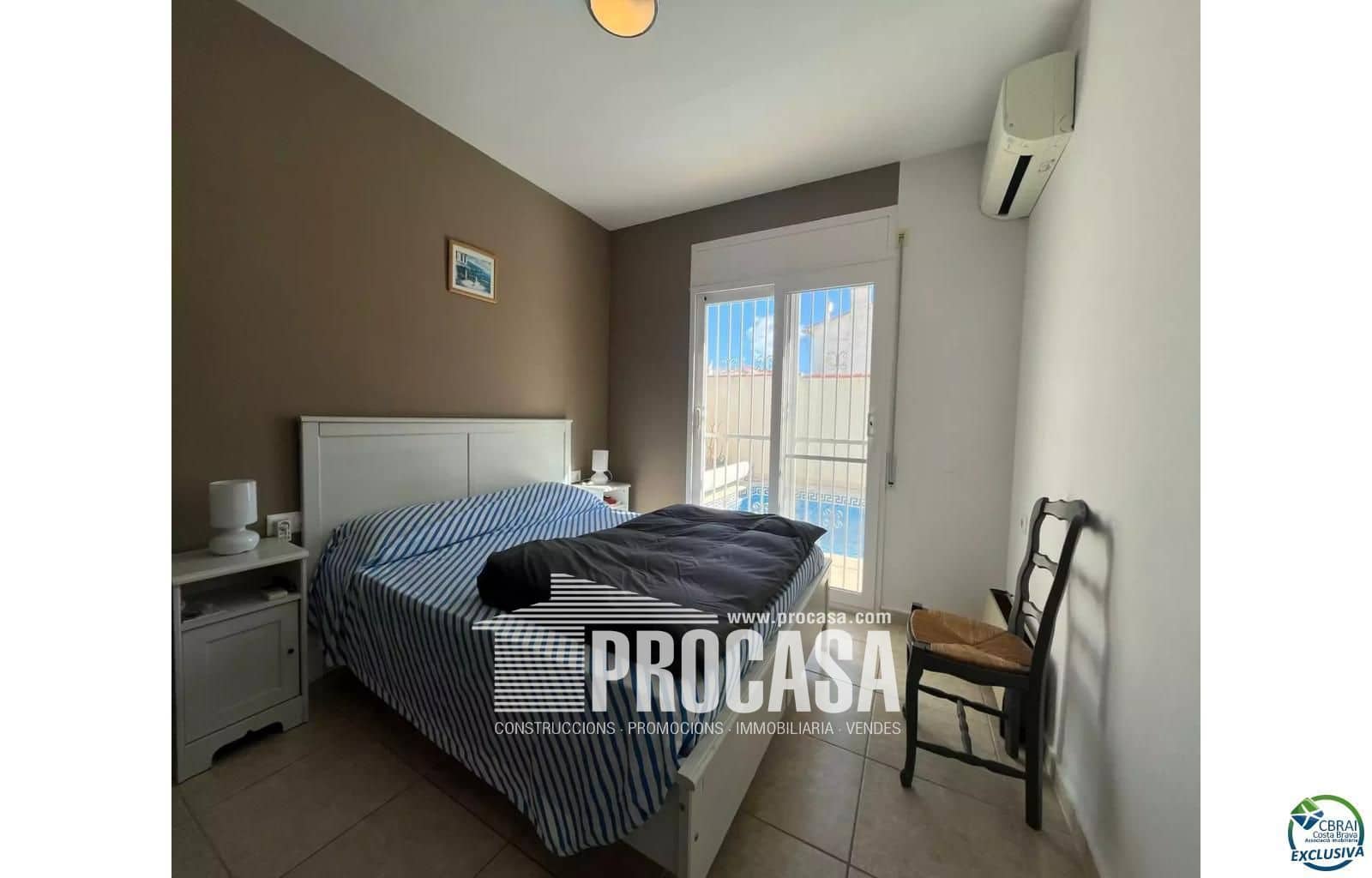 3 sypialnia Willa na sprzedaż w Empuriabrava z basenem - 490 000 € (Ref: 8873212)