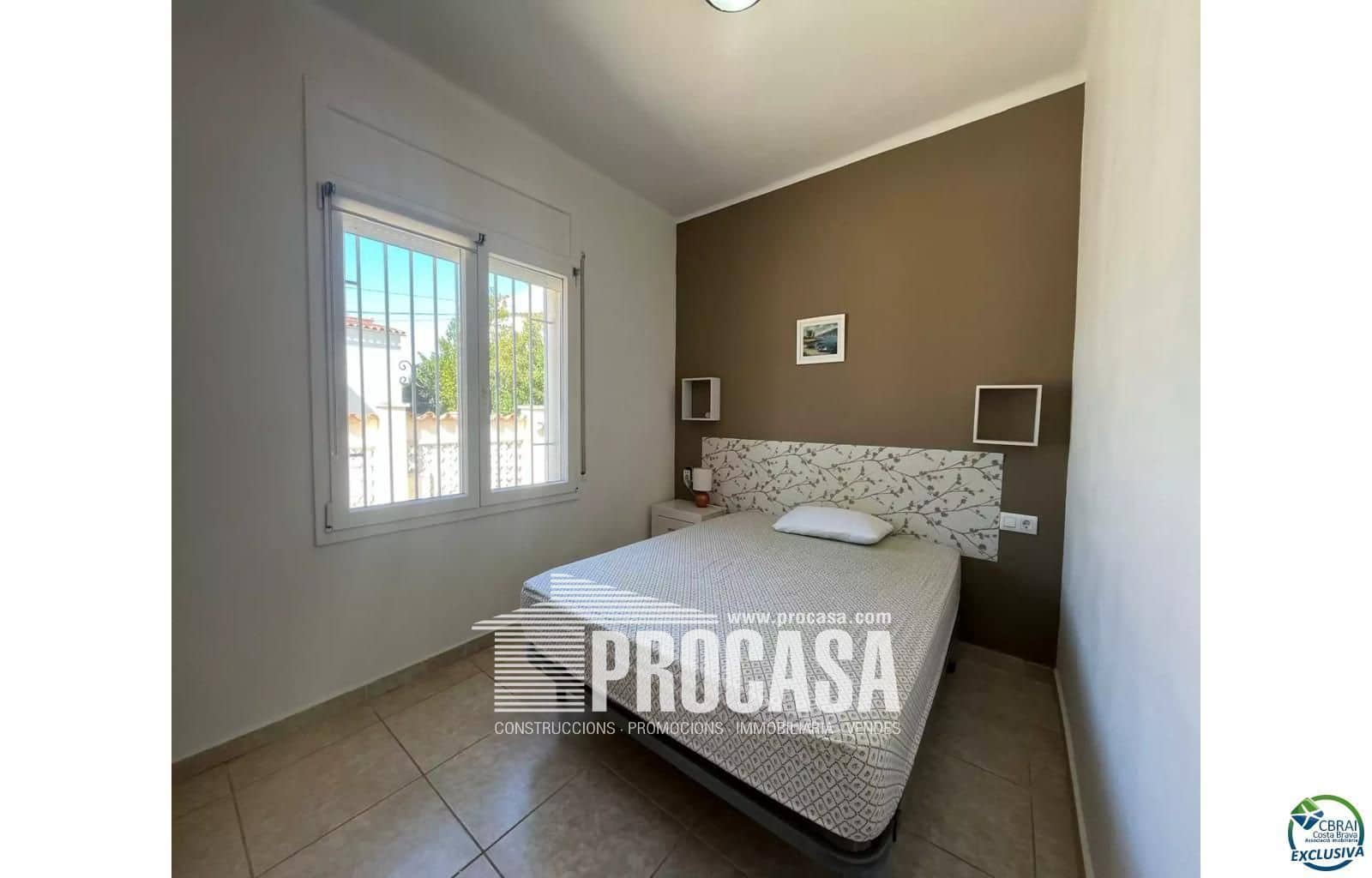 3 sypialnia Willa na sprzedaż w Empuriabrava z basenem - 490 000 € (Ref: 8873212)