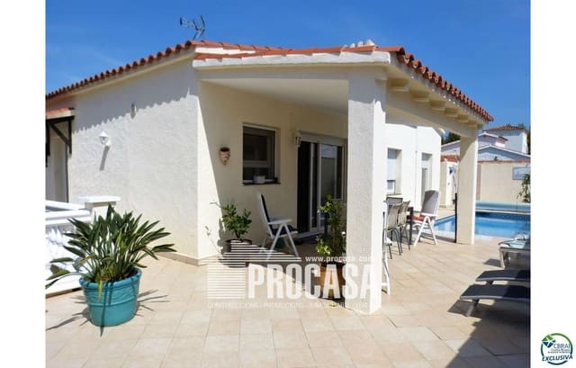 3 quarto Moradia para venda em Empuriabrava, Castelló d'Empúries com piscina - 490 000 € (Ref: 8873212)