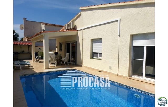 3 quarto Moradia para venda em Empuriabrava, Castelló d'Empúries com piscina - 490 000 € (Ref: 8873212)