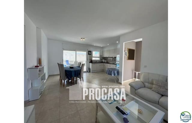 3 quarto Moradia para venda em Empuriabrava, Castelló d'Empúries com piscina - 490 000 € (Ref: 8873212)