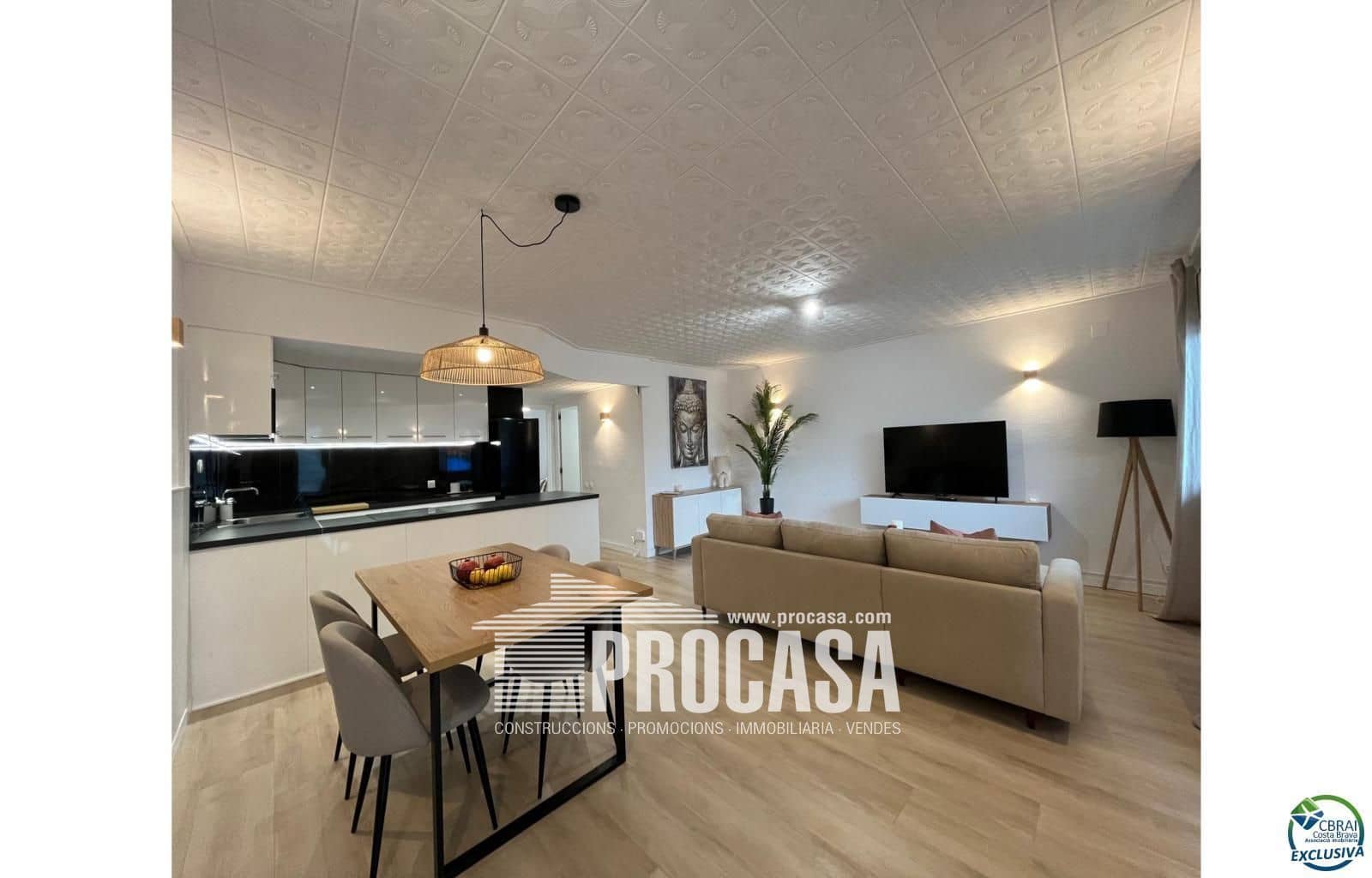 2 slaapkamer Flat te koop in Empuriabrava - € 265.000 (Ref: 8880426)