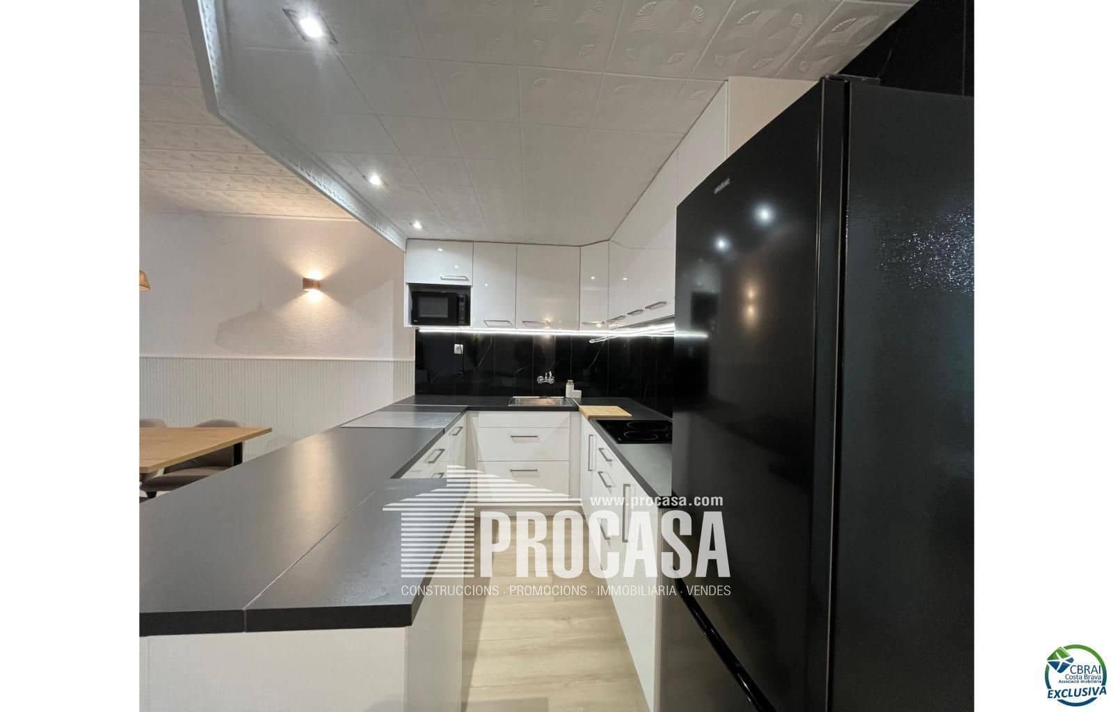 2 slaapkamer Flat te koop in Empuriabrava - € 265.000 (Ref: 8880426)