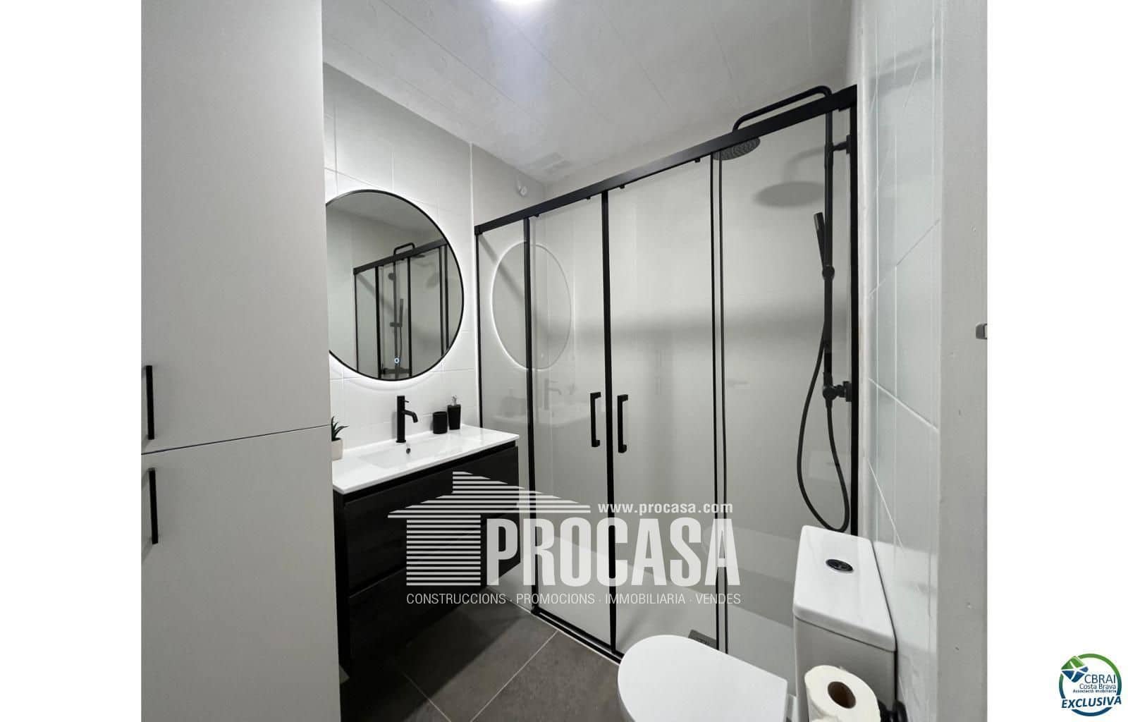 2 slaapkamer Flat te koop in Empuriabrava - € 265.000 (Ref: 8880426)