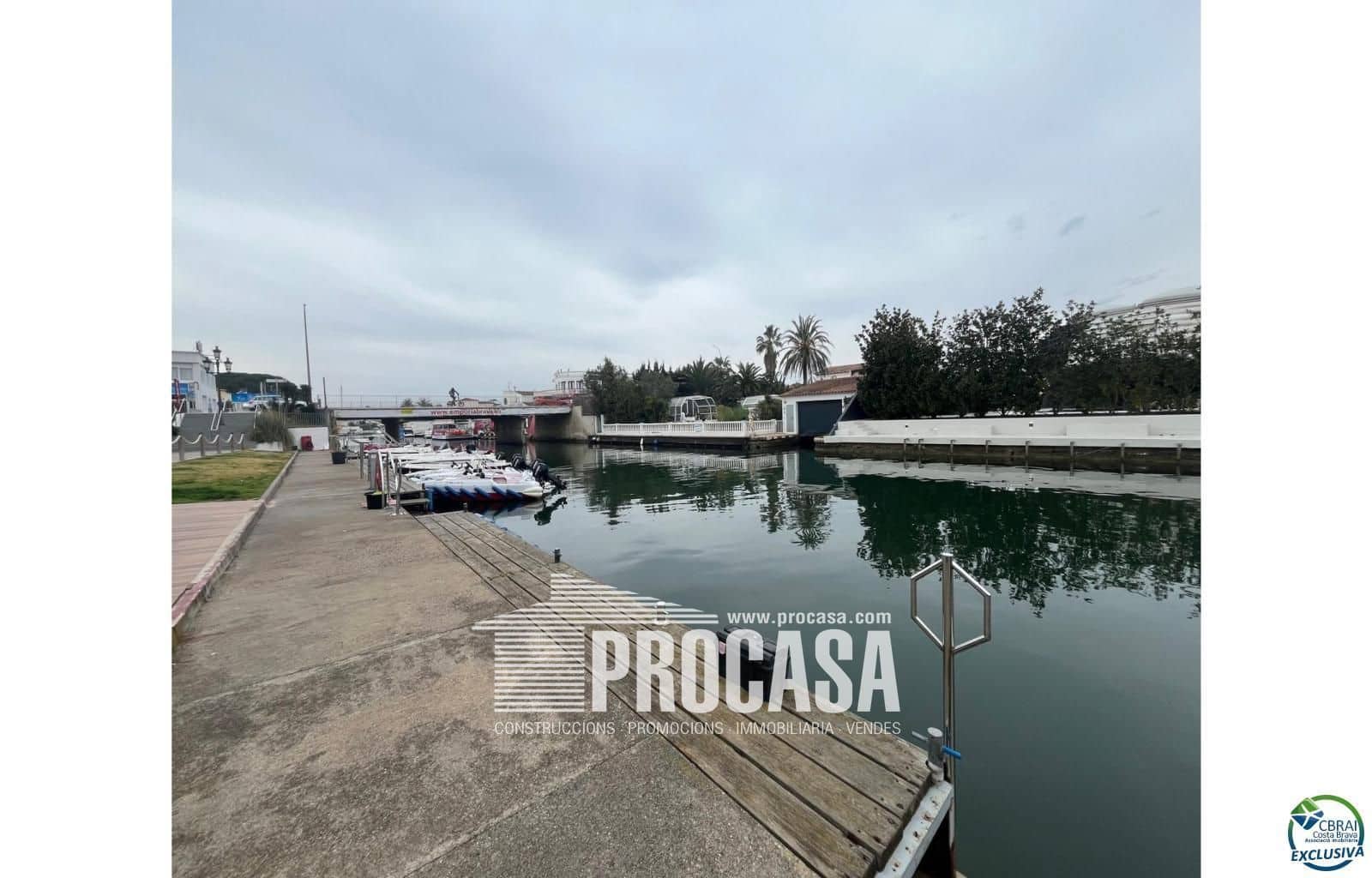 2 slaapkamer Flat te koop in Empuriabrava - € 265.000 (Ref: 8880426)