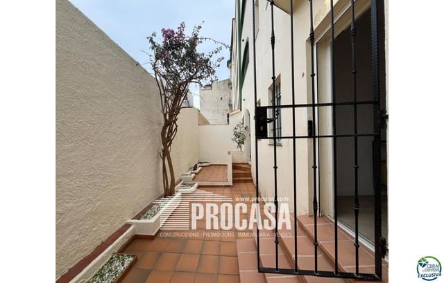 2 slaapkamer Flat te koop in Empuriabrava, Castelló d'Empúries - € 265.000 (Ref: 8880426)