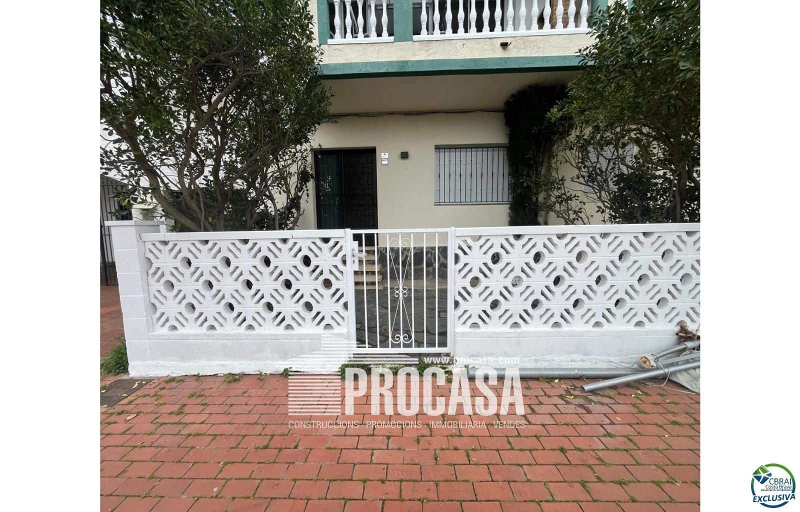 2 slaapkamer Flat te koop in Empuriabrava - € 265.000 (Ref: 8880426)