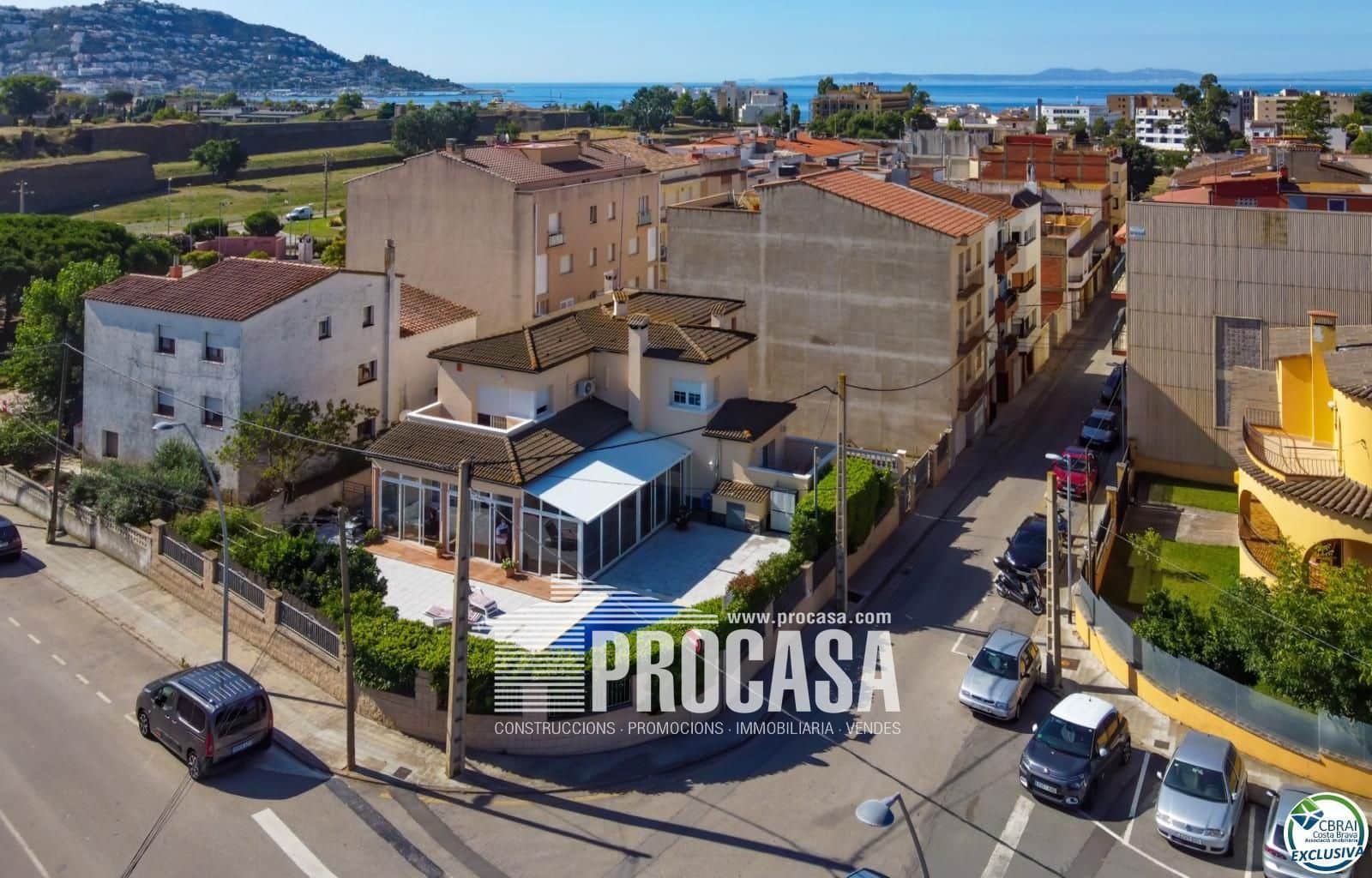 4 Zimmer Villa zu verkaufen in Roses mit Pool Garage - 598.000 € (Ref: 8884734)