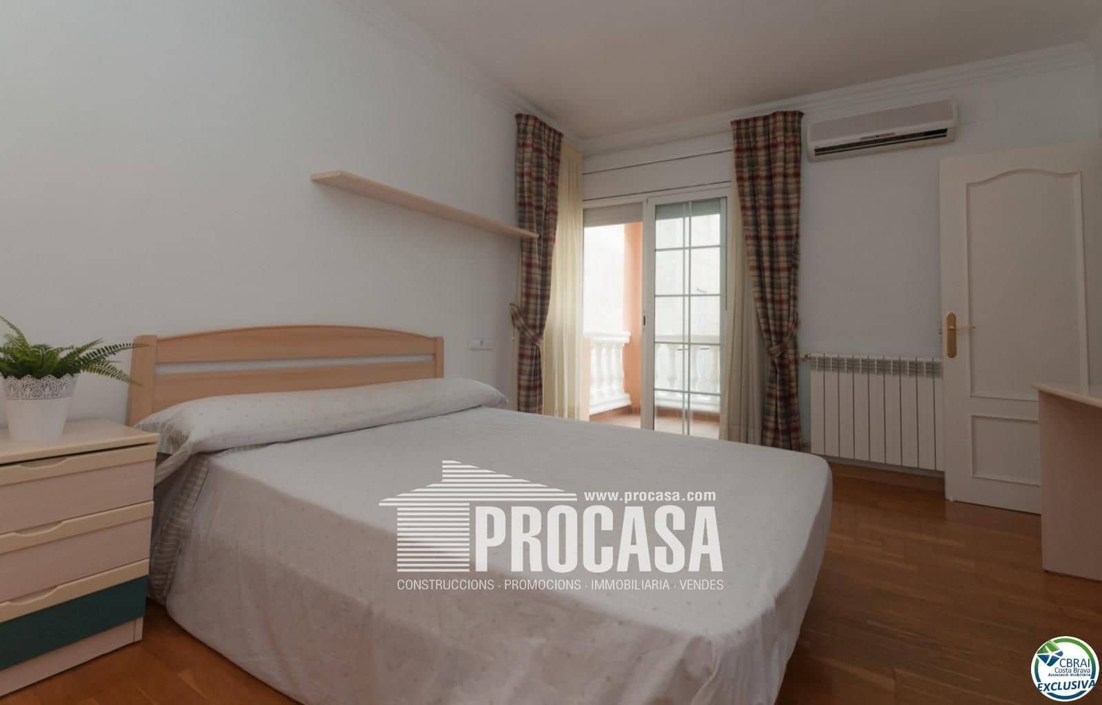 4 Zimmer Villa zu verkaufen in Roses mit Pool Garage - 598.000 € (Ref: 8884734)