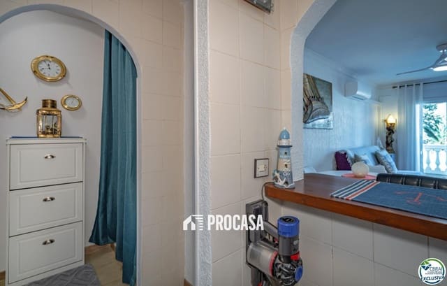 1 chambre Appartement à vendre à Empuriabrava, Castelló d'Empúries avec piscine garage - 159 000 € (Ref: 8908086)