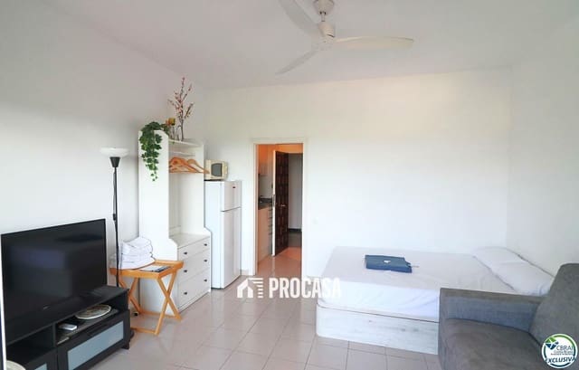 Appartement à vendre à Roses avec piscine garage - 99 000 € (Ref: 8913489)