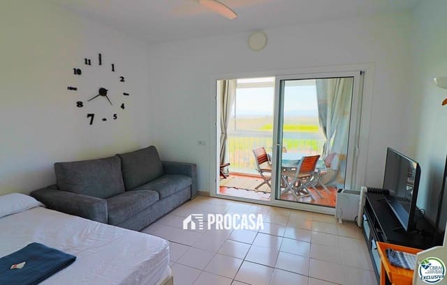 Appartement à vendre à Roses avec piscine garage - 99 000 € (Ref: 8913489)