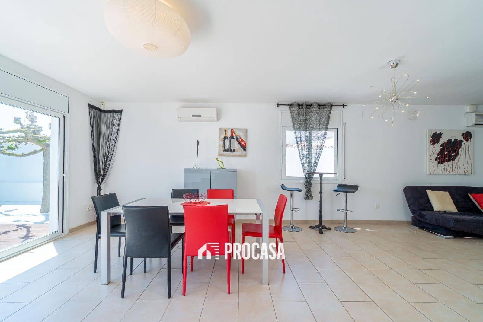 4 sypialnia Willa na sprzedaż w Empuriabrava z basenem garażem - 995 000 € (Ref: 8951013)